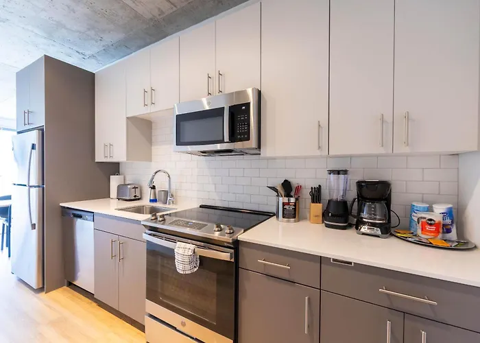 4br Modern Urban Escape Walk To Zoo Lakefront & Red Line Hébergement de vacances Chicago