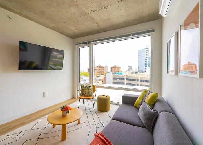 4br Modern Urban Escape Walk To Zoo Lakefront & Red Line *