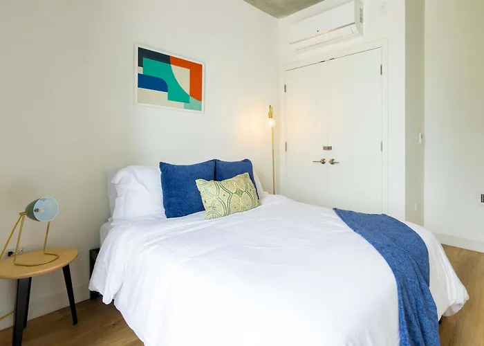 Hébergement de vacances 4br Modern Urban Escape Walk To Zoo Lakefront & Red Line *