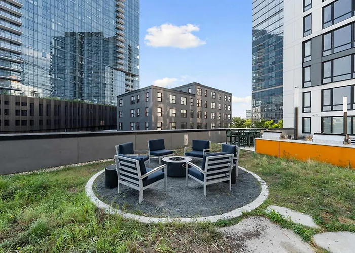 Hébergement de vacances 4br Modern Urban Escape Walk To Zoo Lakefront & Red Line