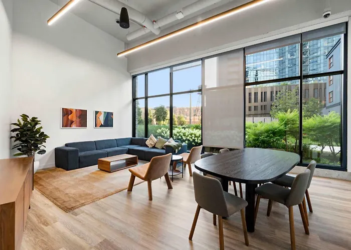 Hébergement de vacances 4br Modern Urban Escape Walk To Zoo Lakefront & Red Line Chicago