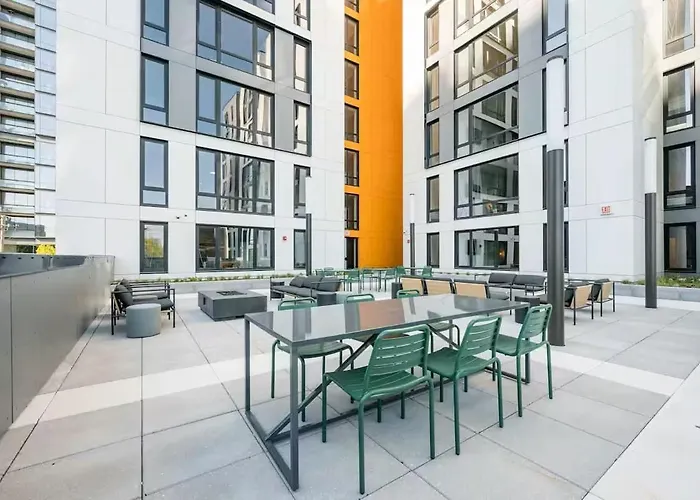 4br Modern Urban Escape Walk To Zoo Lakefront & Red Line Hébergement de vacances